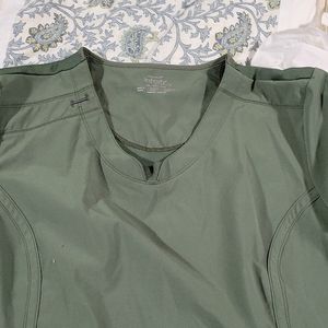Green 2x Infinity by Cherokee scrub top